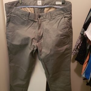 Slim Tapered Gap chinos size 34x30